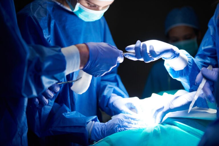 General Surgeon in Gota